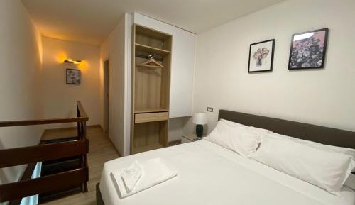 One-Bedroom Apartment with Garden View - Split Level