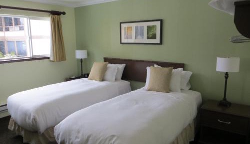 Single Room with Two Single Beds