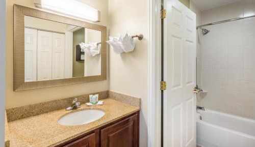 One-Bedroom King Suite with City View