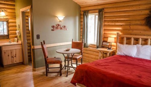 Superior King Suite