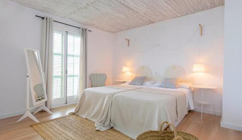 Twin Room with Balcony