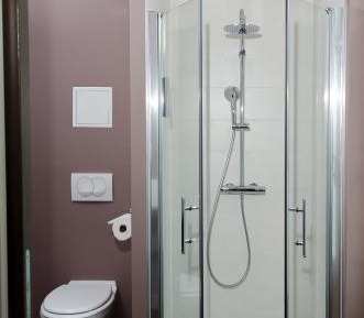 Family Suite (4 People)