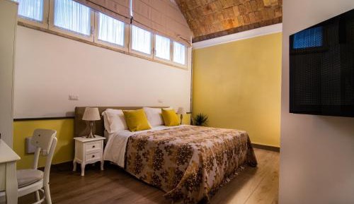 Double or Twin Room with Private Bathroom