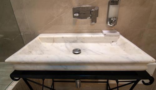 Double or Twin Room with Private Bathroom