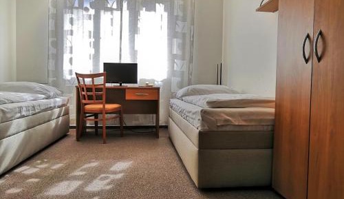 Quadruple Room with Private Bathroom