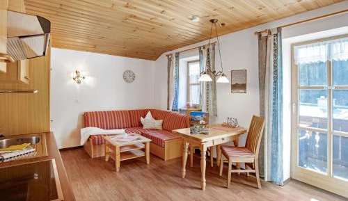 Superior One-Bedroom Apartment with Balcony