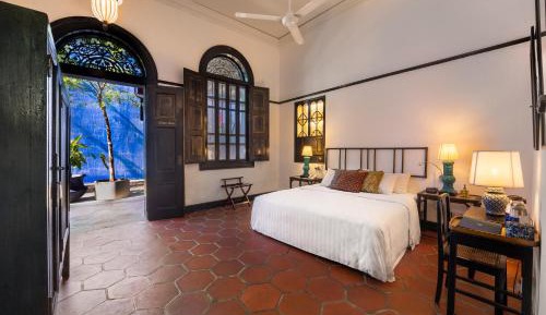 Ming Double Room (Pool Access)