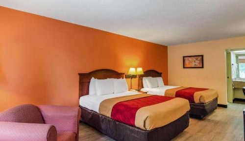 Queen Room with Two Queen Beds - Non-Smoking