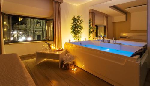 King Room with Spa Bath