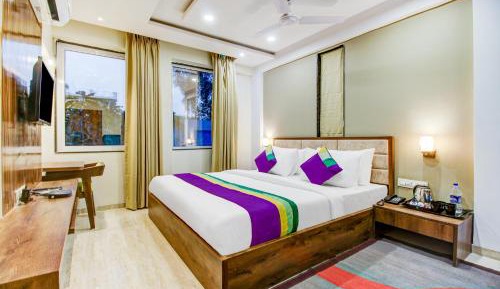 Deluxe Room with City View