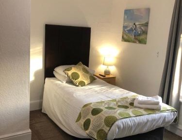 Economy Single Room with Shared Bathroom