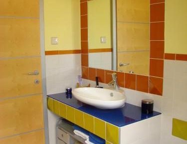 Studio with Shared Bathroom