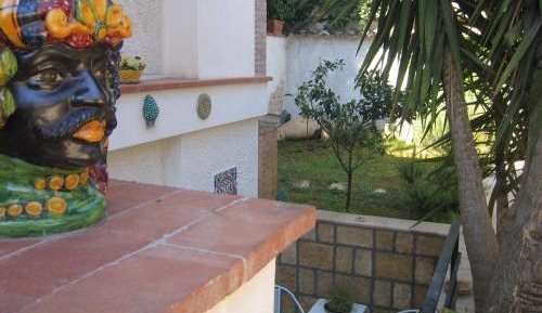 Apartment with Garden View