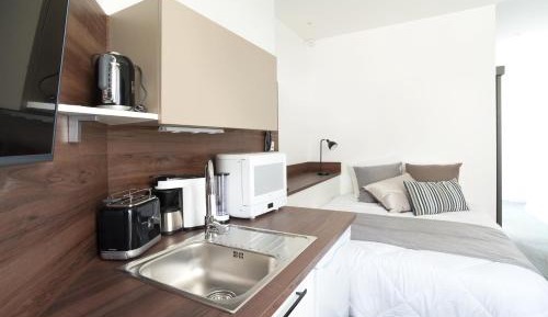 Studio (2 Adults)
