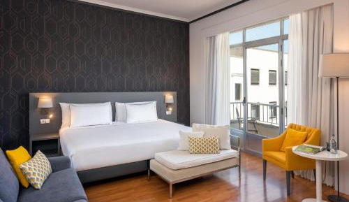 Premium King Room