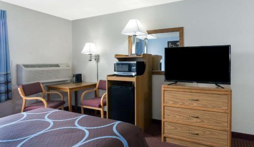 Deluxe Queen Room with Two Queen Beds