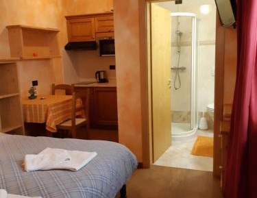 Studio Apartment