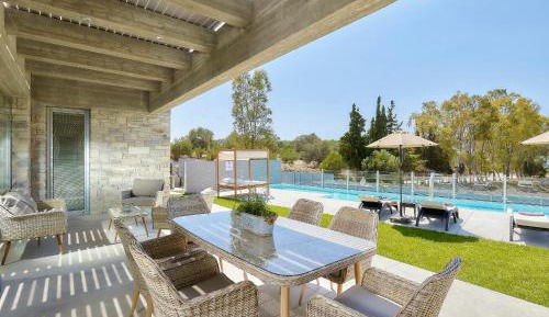 Deluxe Villa