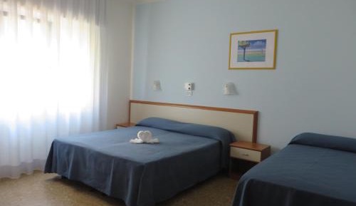 Economy Triple Room