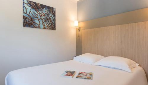 One-Bedroom Apartment with Terrace or Balcony (4 People)