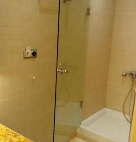 Deluxe Studio (2 adults)