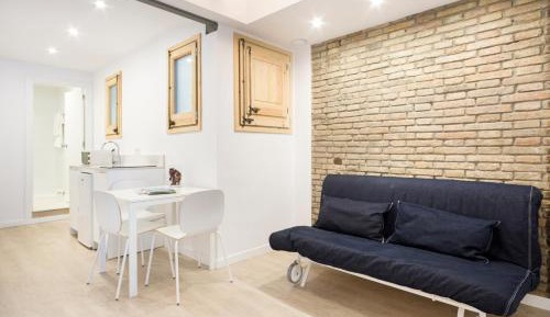 Apartment (2 Adults)