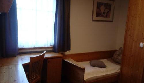 Small Single Room