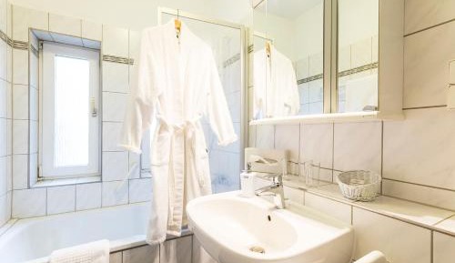 Two-Bedroom-Apartment (2 Adults + 2 Children)