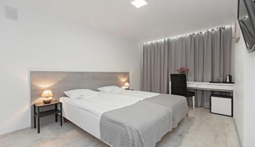 Twin Room with Shared Bathroom