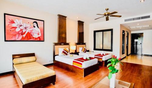 Deluxe Double Room with Pool Access
