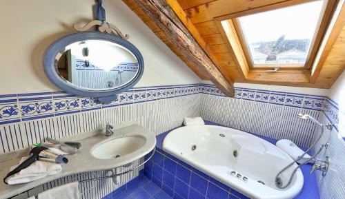 Junior Suite with Spa Bath