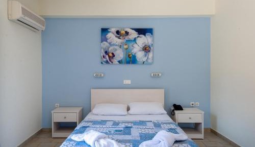 Studio (2 Adults)