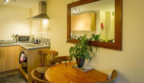 Cottage (4 Adults)