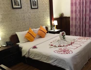 Deluxe Double Room with Pool View