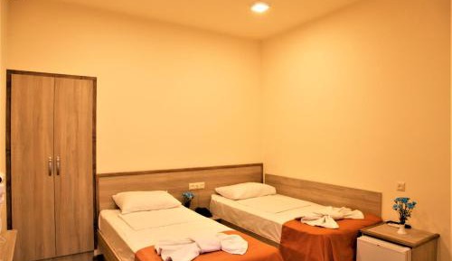 Twin Room with Bathroom