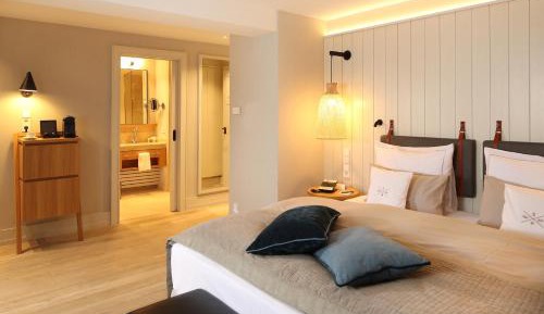 Boutique Room