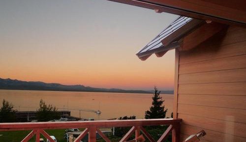 Apartment with Lake View