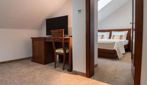 King Suite - Attic