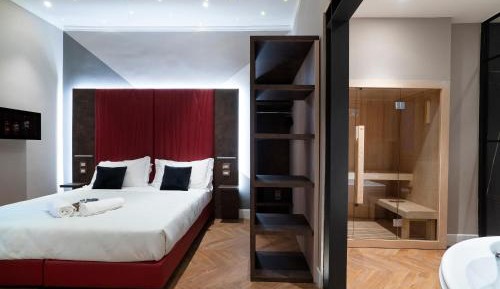Suite with Spa Bath and Sauna