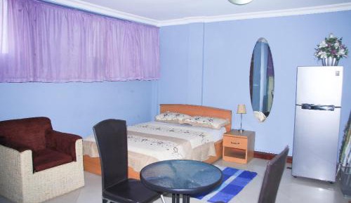 Deluxe Apartment