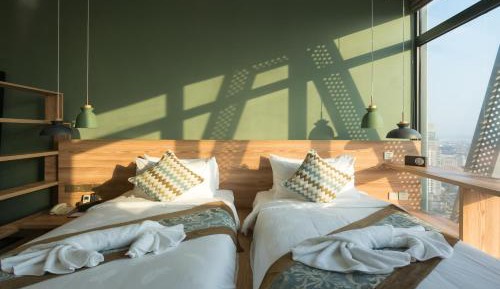 Landmark Twin Room - River View