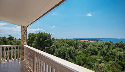 Two-Bedroom Apartment with Balcony and Sea View