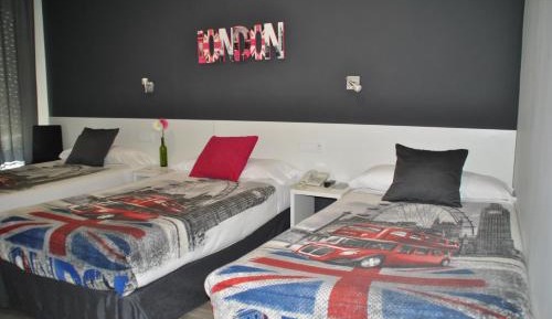 Economy Triple Room