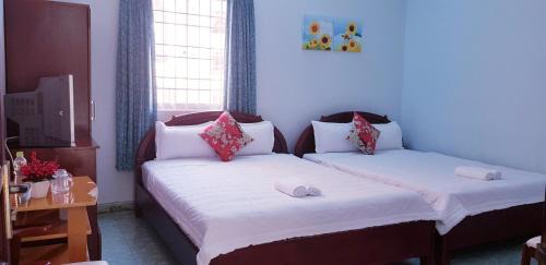 King Room with Two King Beds