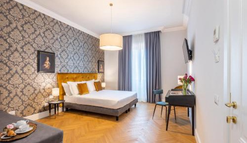 Deluxe Double or Twin Room