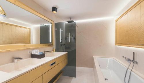 Superior Suite