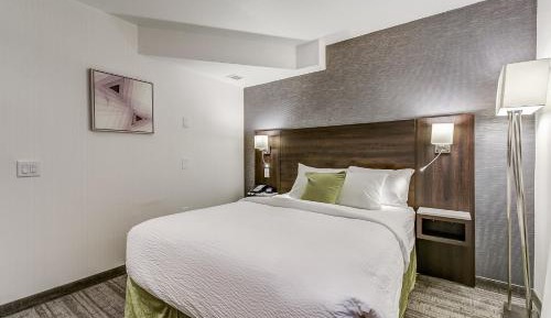 Standard one Queen bed