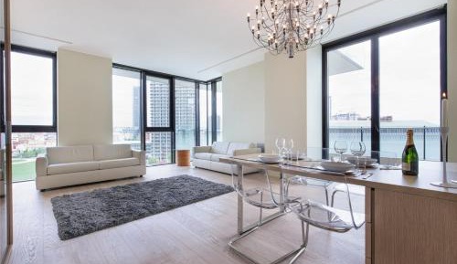 One-Bedroom Apartment with Balcony
