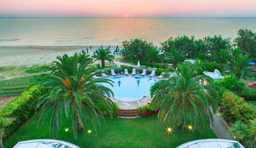 Double or Twin Room with Sea View