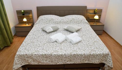 Apartment (4 Adults + 1 Child) with Sea View